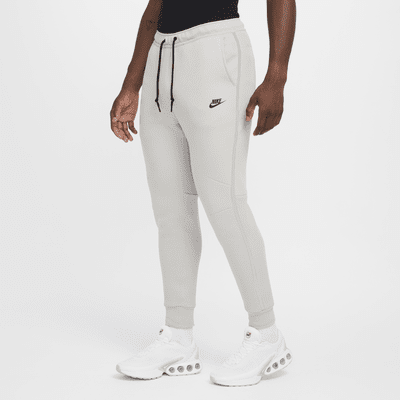 Nike tech fleece mens L outlet black joggers